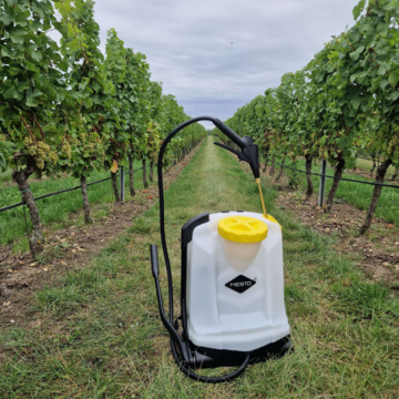 Zádový postřikovač MESTO 12 l 